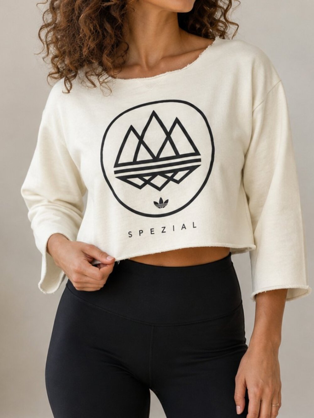 Adidas Spezial SPZL Mod Trefoil Cropped Sweatshirt Cream Black Raw Edge M